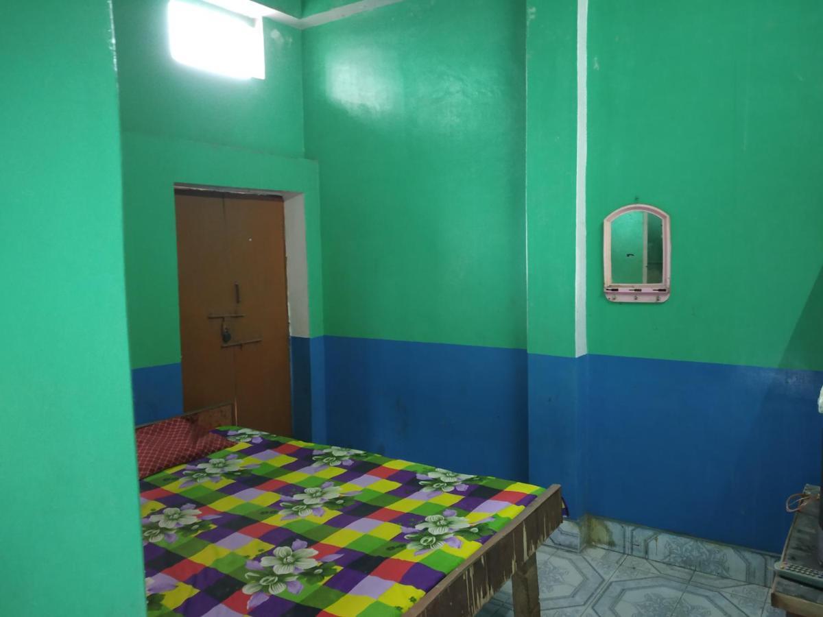 Hotel Yatri Niwas Varanasi Exterior foto